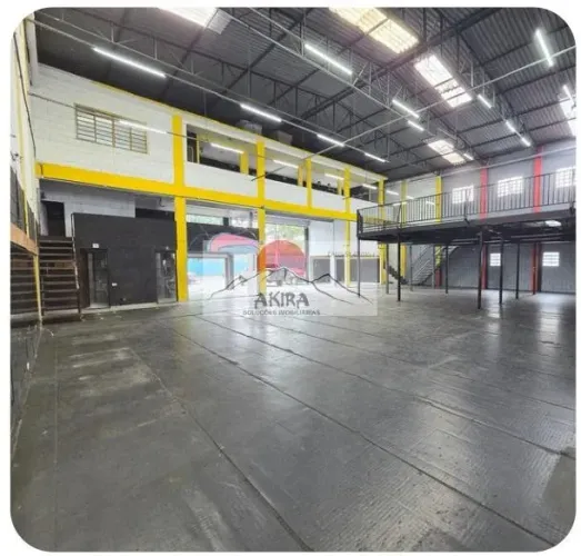 Alugo galpão 652 m² pé direito 8 m no Jd Presidente Dutra!!