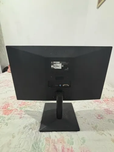 MONITOR LCD LG 19,5 POLEGADAS