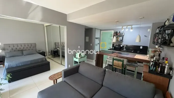 Imóvel para venda possui 58 metros quadrados com 1 quarto em Lagoa da Conceição - Florianó