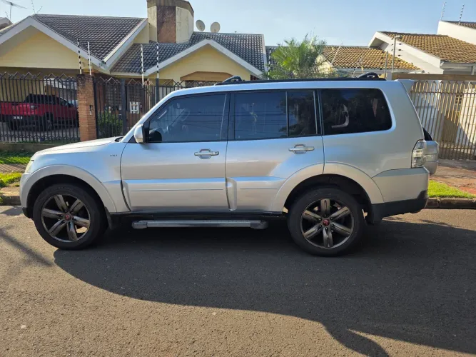 Mitsubishi Pajero GLS Full 3.8 V6 250cv 5P Aut. 2008