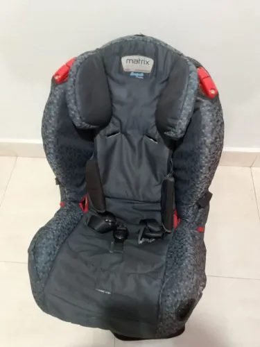 Vende-se Cadeira infantil para carro 