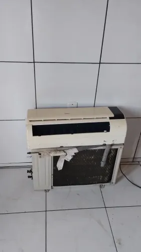 Vende um ar-condicionado