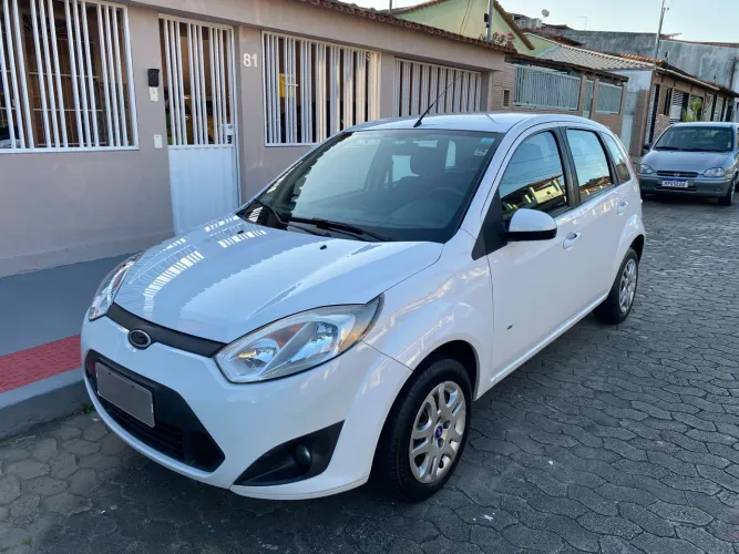 Ford Fiesta S 1.0 8V Flex 5P 2014