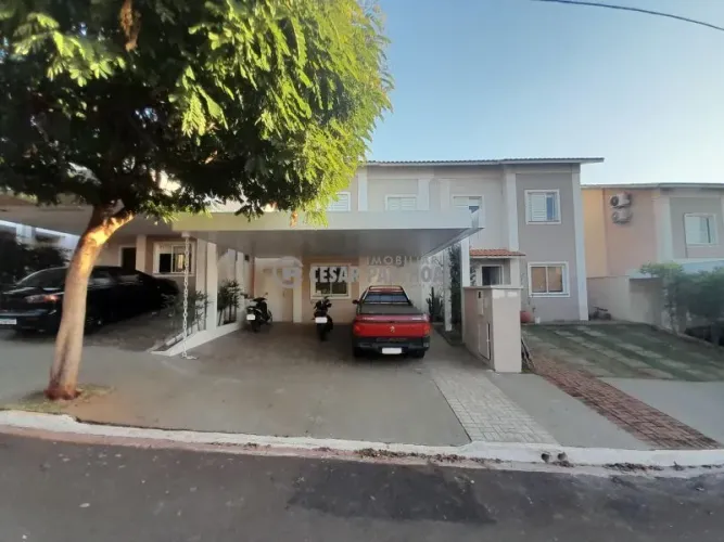 Casa em Condomínio Sobrado Vila do Golf IMÓVEL EM FASE DE DESOCUPAÇÃO - Imóvel disponível