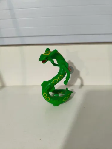 Pokémon Rayquaza MC Donald's