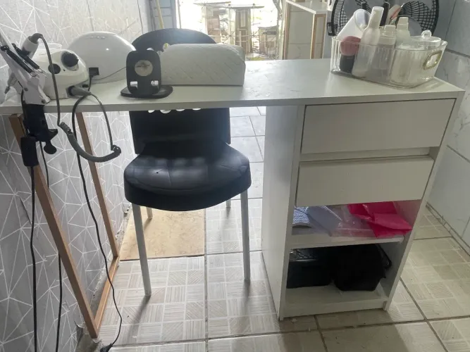 Mesa pra salão ou cantinho do café