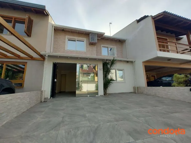 Sobrado com 3 dormitórios para alugar, 140 m² por R$ 4.485,33/mês - Hípica - Porto Alegre/