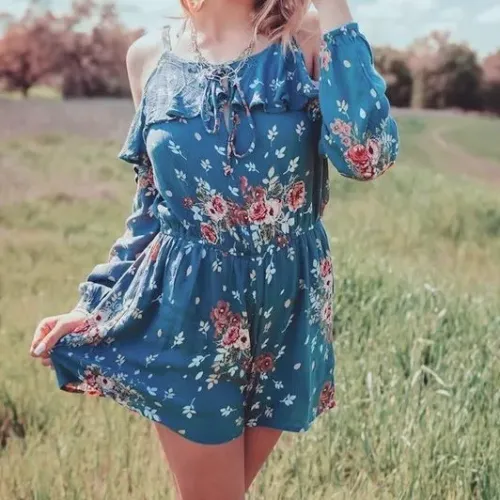 Macaquinho azul floral feminino