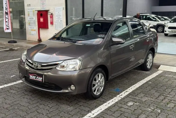 Toyota Etios XLS Sedan 1.5 Flex 16V 4P Aut. 2017