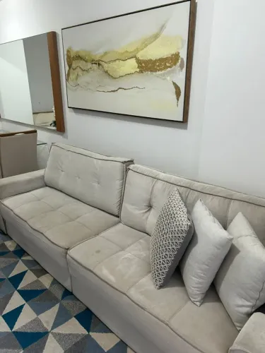 Sofá fixo suede cinza claro 2,2 M de comprimento  R$ 1000,00