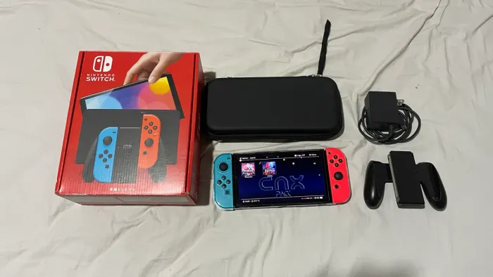 Nintendo Switch OLED (Desbloqueado)