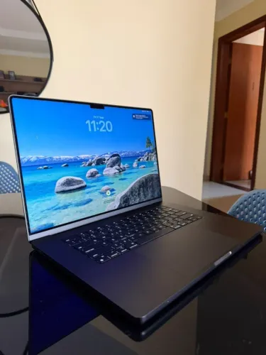 MacBook Pro 16 M3 Max 48GB 1TB 16 CPU 40 GPU (SEM DETALHE)