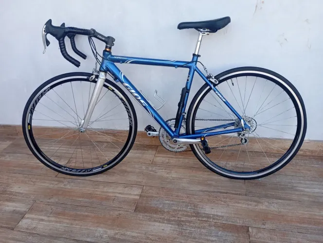 Bike Speed Gios ultra light grupo Campagnolo
