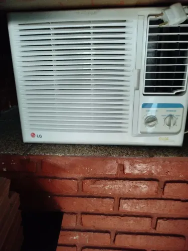 Ar-Condicionado de Janela LG Gold 9000 BTUs (220V) - Gelando Perfeitamente