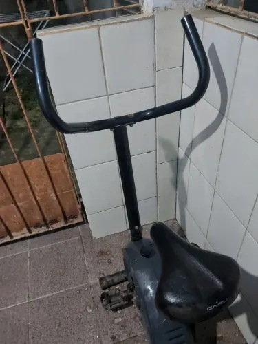Bicicleta de Ginastica seminova