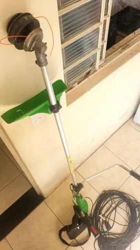 Roçadeira Elétrica