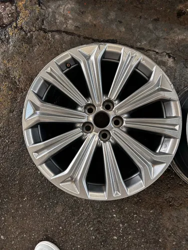 Roda aro 17 corolla 