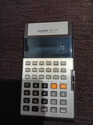 Calculadora cientifica Casio fx-39 para restaurar 
