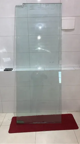Porta vidro pivotantes e vidro fixo