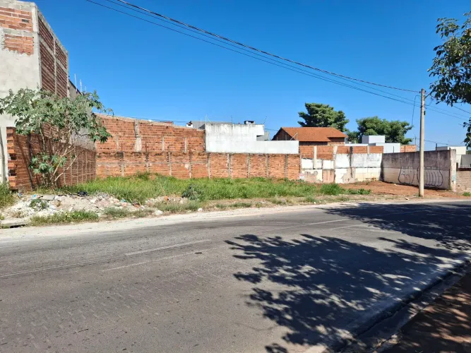 Terreno 422m². Av. Manoel de Freitas Assunção, N.1431, Bairro Set Park