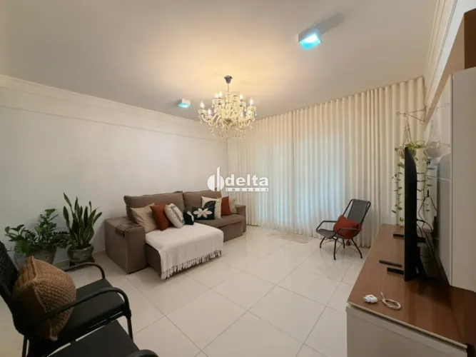 Casa com 4 quartos sendo 2 suítes disponível para venda no bairro Vigilato Pereira em Uber