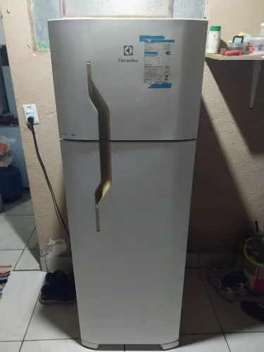 Geladeira Eletrolux Defrost