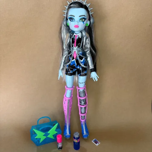 Boneca Frankie Stein Rockstar G3 Monster High