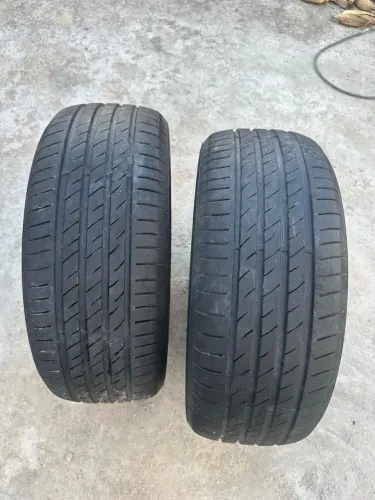Vendo 4 pneus aro 17 semi novos i