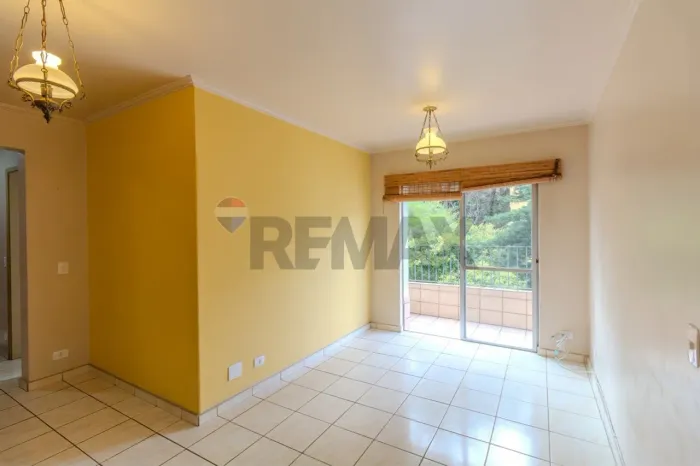 Apartamento 65m² na Vila Madalena | 2 quartos (1 suíte), sacada e vista verde | Próximo ao