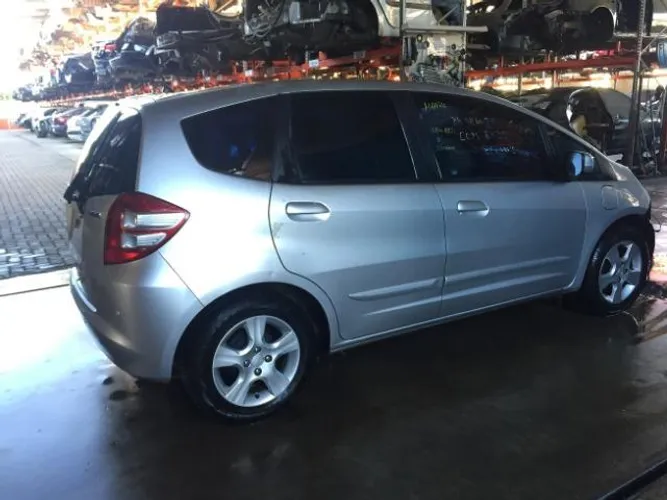Sucata Honda Fit 2010 2011 1.5 16v flex 101cv câmbio manual