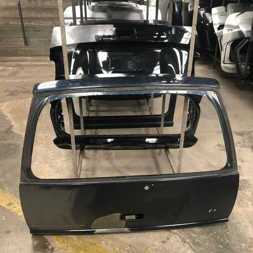 Tampa Traseira Blazer 1996 a 2011