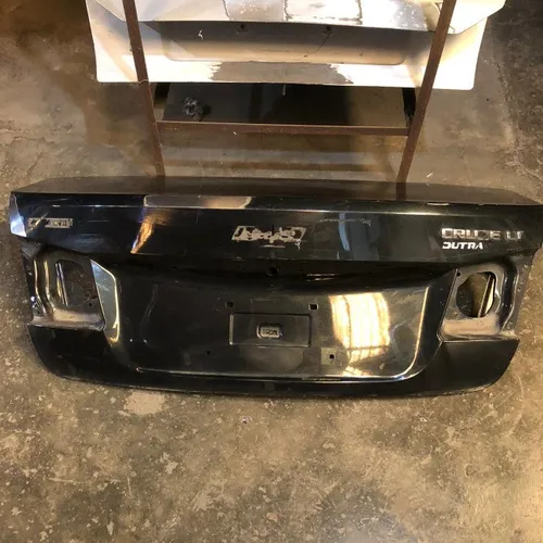 Tampa Traseira Cruze Sedan 2011 a 2016