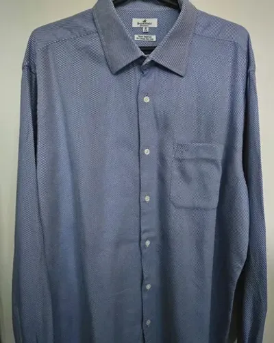 Camisas sociais, originais, compradas no exterior