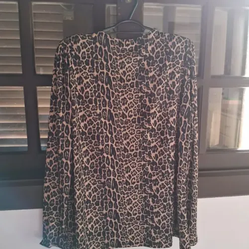 Blusa Oncinha tamanho G