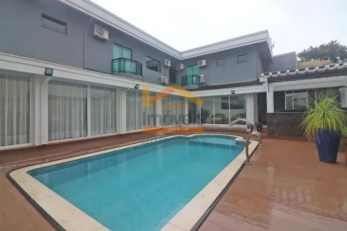Casa à venda em no condomínio Ipês Amarelos no bairro Jardim dos Ipês Amarelos em american