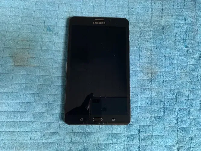 Tablet Samsung SM T285M 4G No Estado (Não Liga) Tela OK, Para Reparo Ou Peças Só R$ 150,00