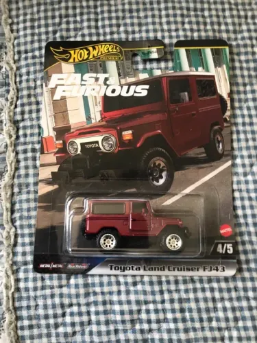 Hot wheels premium velozes e furiosos Toyota Land Cruiser FJ43