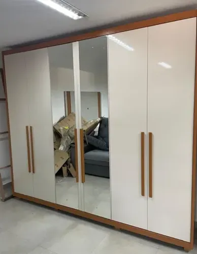 Guarda Roupa Sedan 6 portas com espelho Bom Pastor **novo na caixa**