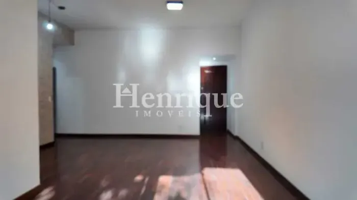 Apartamento : / Residencial / Laranjeiras