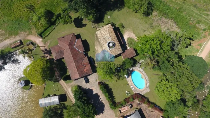 Terrenos à venda em Amparo!