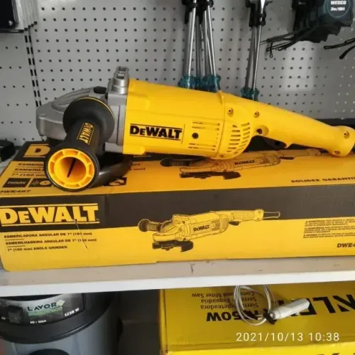 Esmerilhadeira Profissional de 7 Pol. 180mm 2200w - DeWALT (Loja)