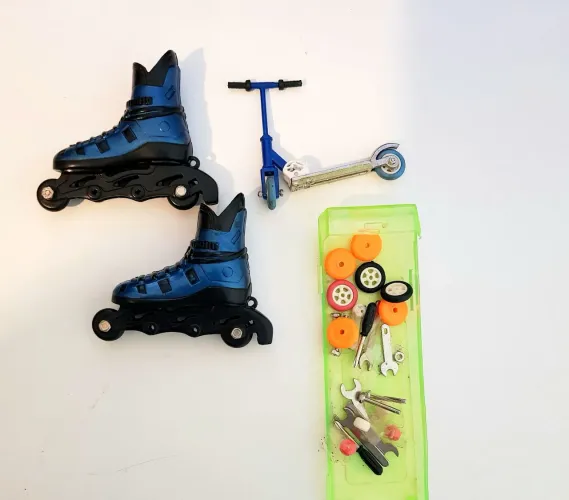 PATINS E PATINETE DE DEDO + ACESSÓRIOS ANTIGOS
