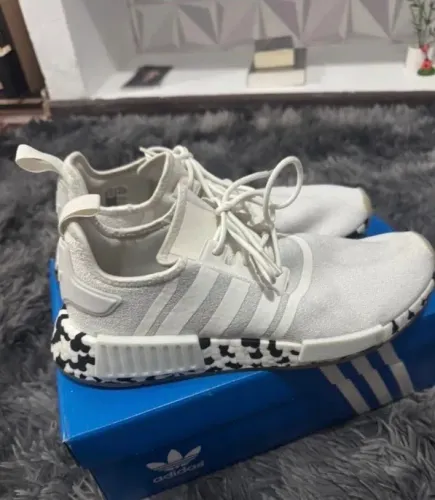 Adidas NMD R1