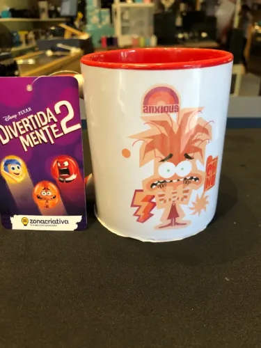 Caneca Divertidamente Ansiedade 350ml