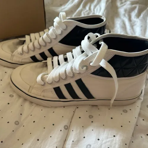 Tênis adidas original edição limitada