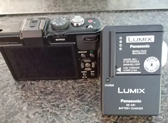 CAMERA FOTOGRÁFICA LUMIX PANASONIC DMC - LX7