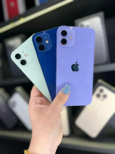 iPhone 12 verde água