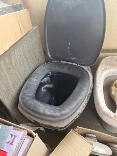 Vaso sanitário acoplado preto