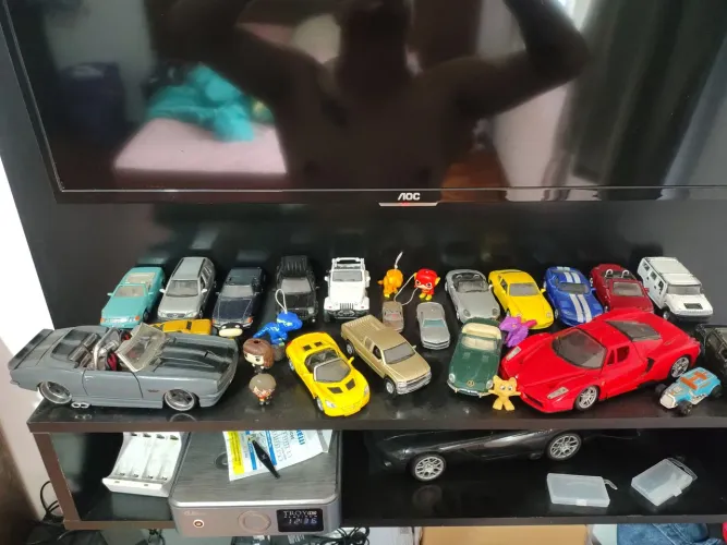 Vendo coleção de carrinhos em miniatura