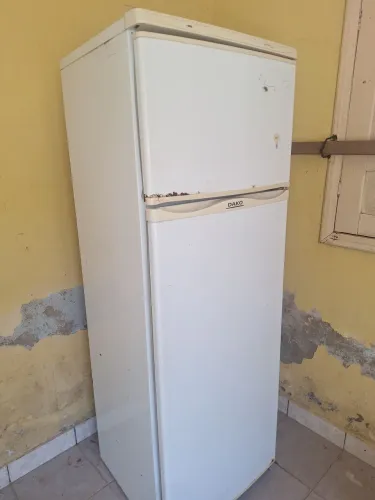 Vendo geladeira 